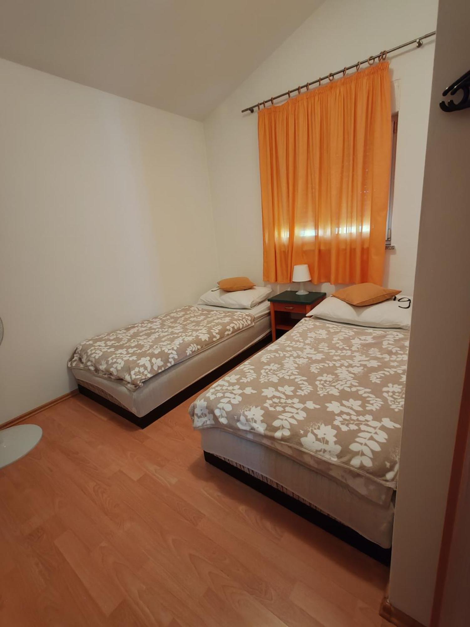Apartman Olic Ražanac Exterior foto
